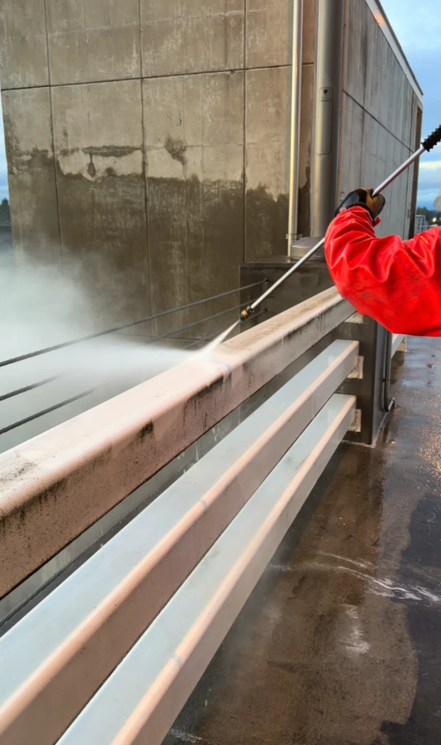 pressure-washing-video-thumbnail